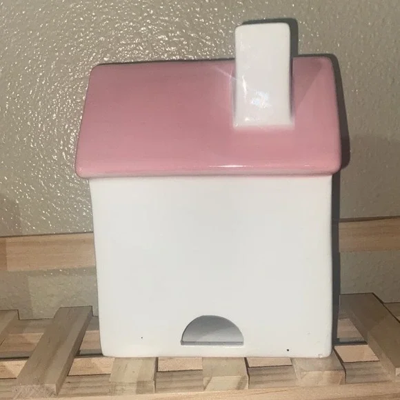 Target Valentine Ceramic Short Building Figurine Pink/White - Spritz - Picture 10 of 10